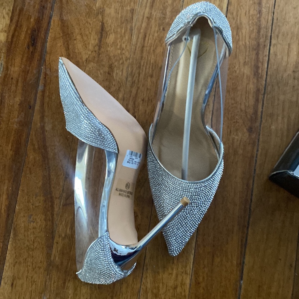 Beautiful Silver Sparkly Heels! Brand New with Box!
